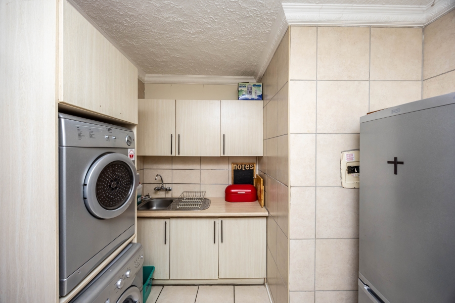 2 Bedroom Property for Sale in Baysville Eastern Cape